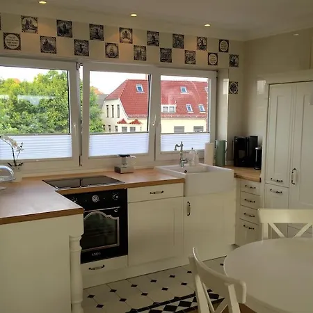 Historisches Stadthaus Stadtperle 아파트 노르덴